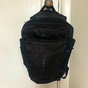 Lululemon run all day backpack